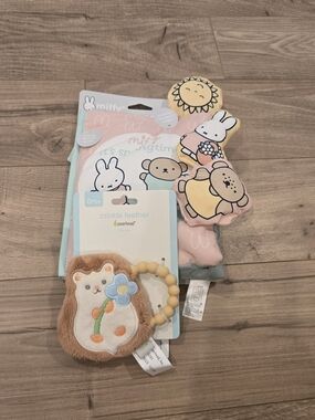 NWT Miffy & Pearhead Baby Sensory Set | Soft Book & Hedgehog Teether